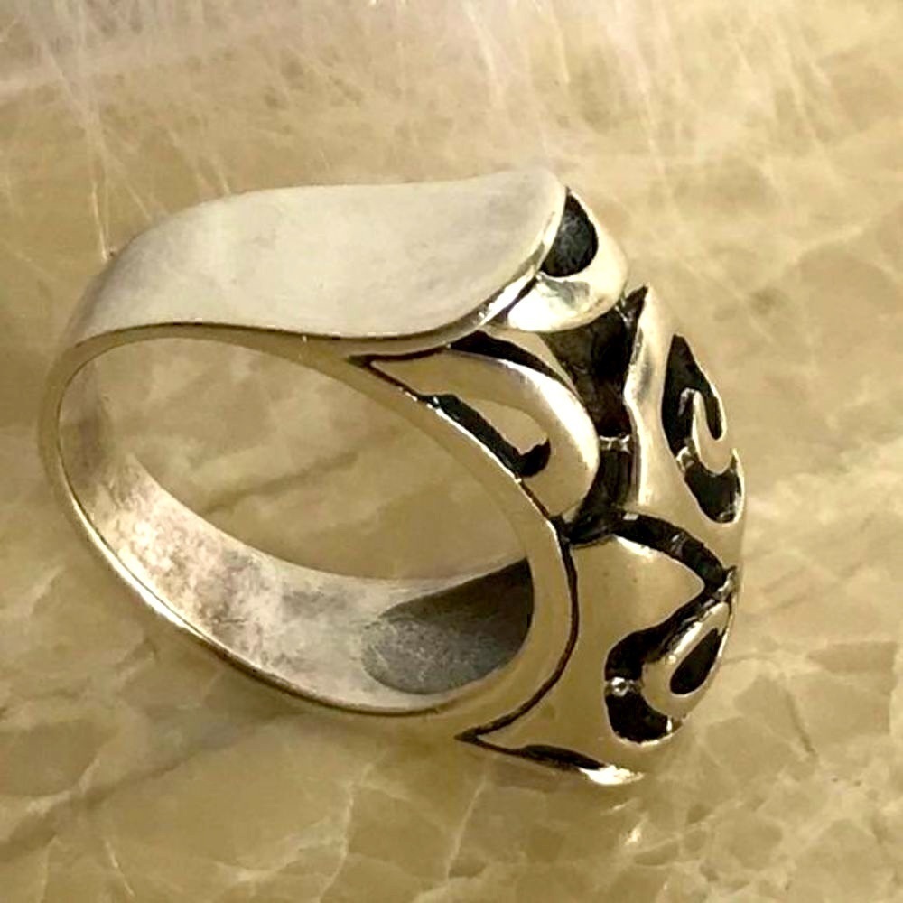 925 Sterling Silver Exquisite Design Ring - Picture 3 of 7